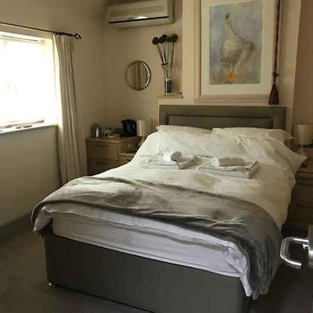 Highview Bed And Breakfast Nailsworth Esterno foto